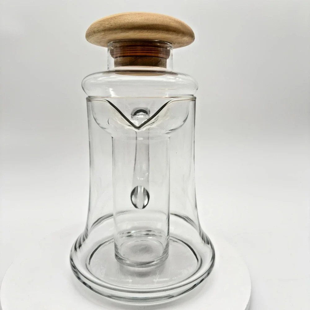 Vintage Glass Pitcher Decanter Ice Insert Cooling Water Wine Tea 9.75